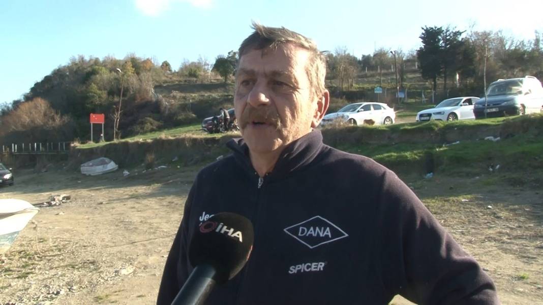 Görenler şaşkına döndü! Önceden tekneler yüzüyordu, şimdi insanlar yürüyor 2